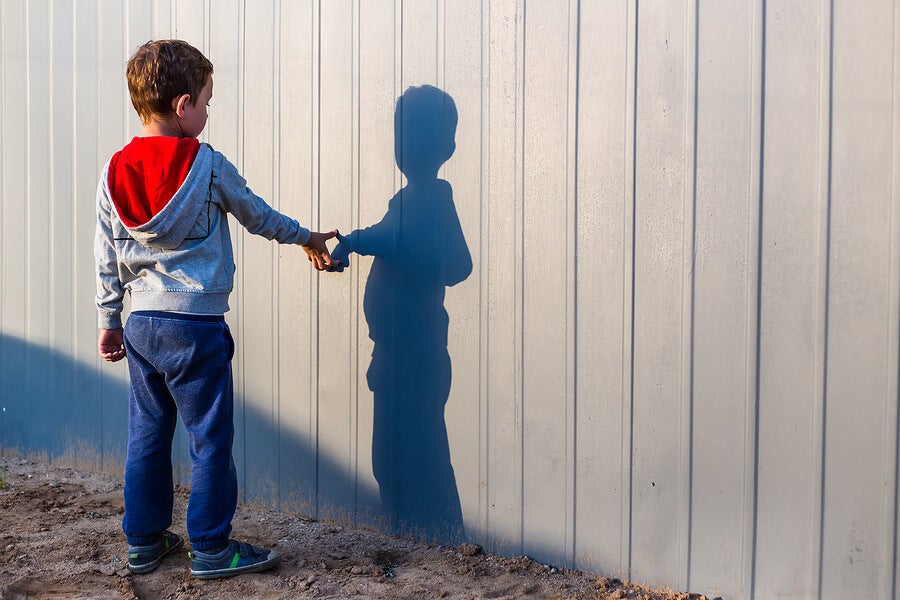 Emprendedor y de gran mente: Niño vende amigos imaginarios en el colegio