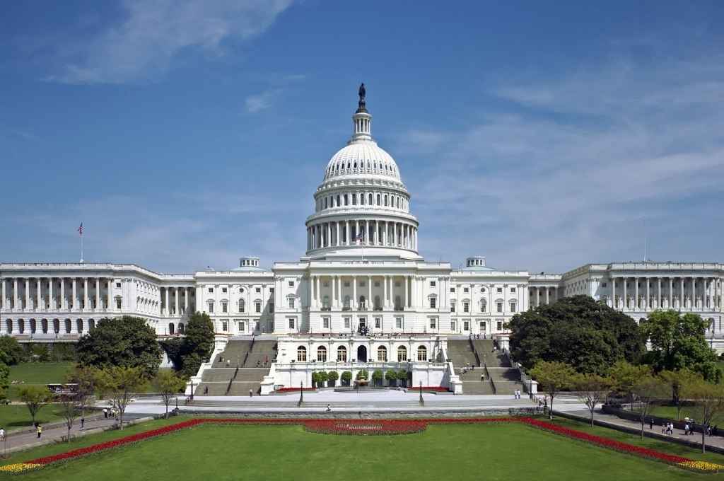 “No hay amenaza” La policía desaloja Capitolio de Estados Unidos por precaución