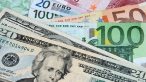 El cambio del dólar está por encima del euro