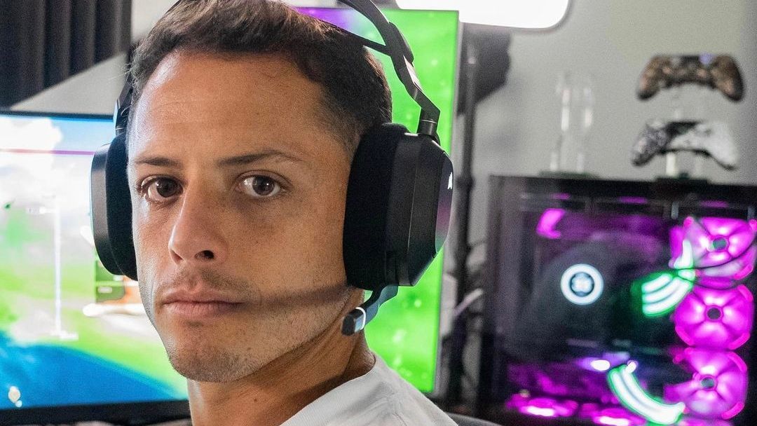 ¡El futbolista Chicharito expresó su descontento por la falta de apoyo a la Selección!