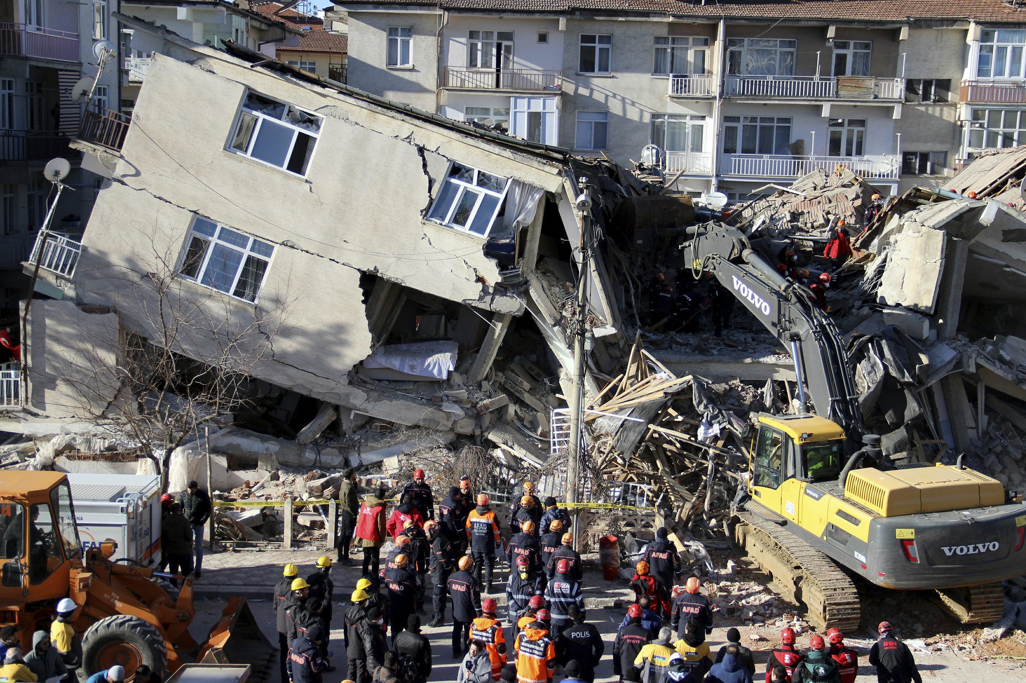 ONU calcula que terremoto en Turquía dejó daños por encima de 100.000 mdd