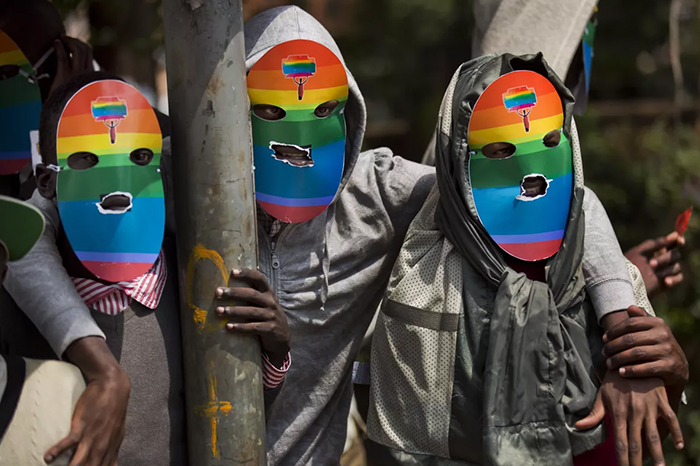 Presidente de Uganda toma medidas drásticas: Ley aprobada con penas severas para la comunidad LGBTIQ+