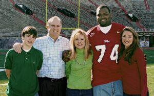 Fue una total mentira: Michael Oher, exjugador de la NFL, habla de la película “The Blind Side”