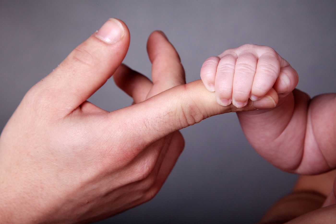 Permiso de paternidad: Cámara de Diputados aprobó aumentarlo a 20 días con goce de sueldo